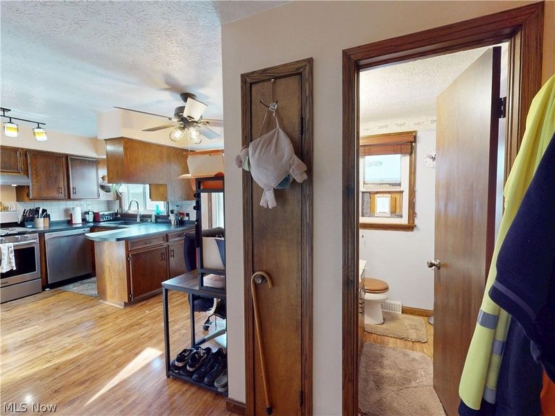 495 S Elm Avenue, Tallmadge, OH 44278 Photo 13