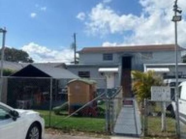 2724 SW 34th Avenue, Miami, FL 33133