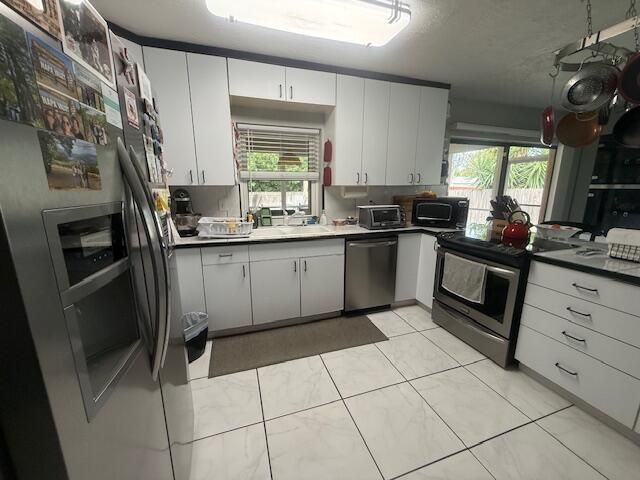 255 Sandpiper Avenue, Royal Palm Beach, FL 33411 Photo