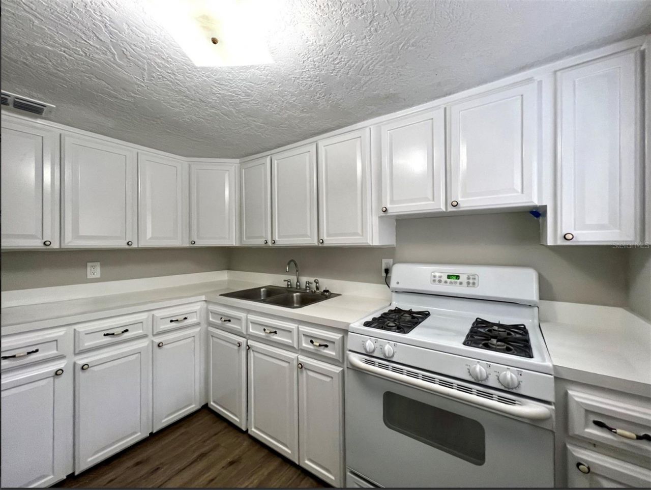 2003 10th Street S, Saint Petersburg, FL 33705 Photo