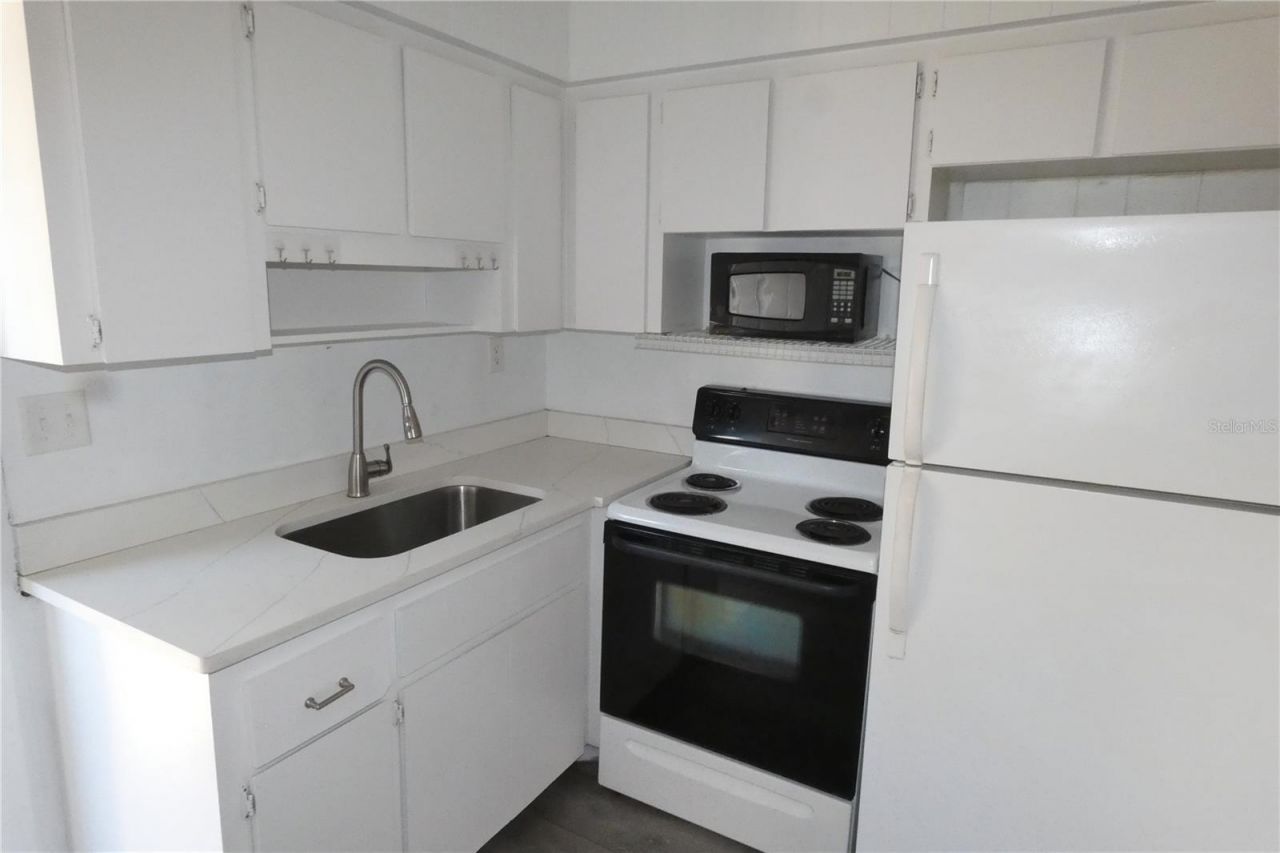 6905 3rd Street N, Saint Petersburg, FL 33702 Photo