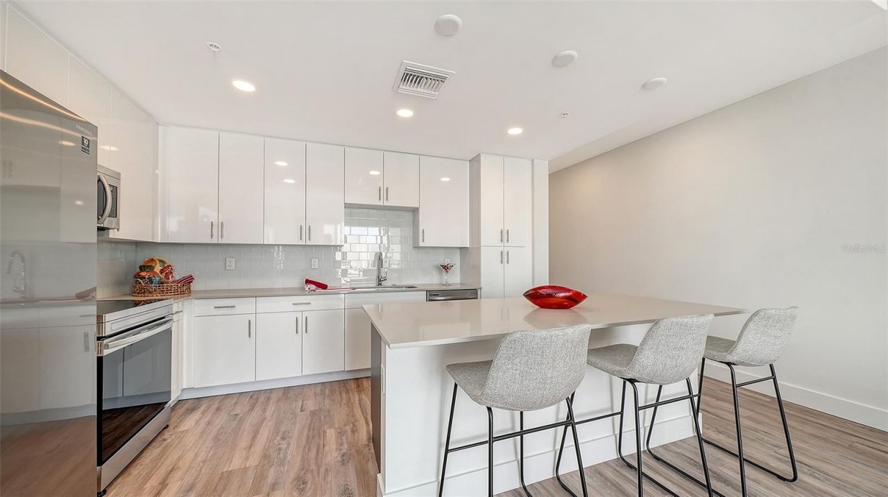 1703 N Tamiami Trail, Unit 511, Sarasota, FL 34234 Photo