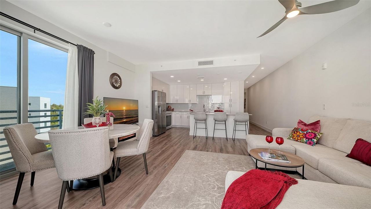 1703 N Tamiami Trail, Unit 511, Sarasota, FL 34234 Photo