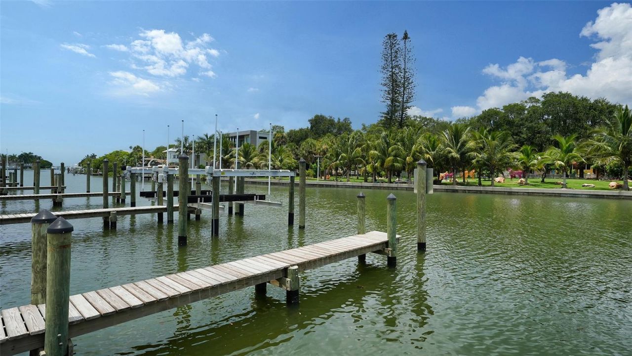 1703 N Tamiami Trail, Unit 511, Sarasota, FL 34234 Photo