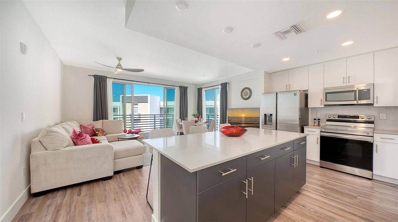 1703 N Tamiami Trail, Unit 511, Sarasota, FL 34234 Photo