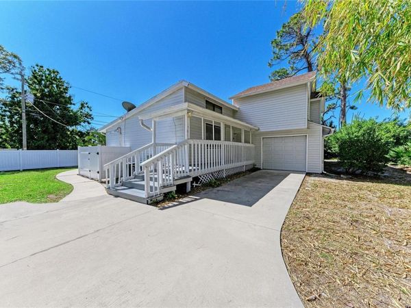 1581 ROYAL ROAD , VENICE, FL 34293