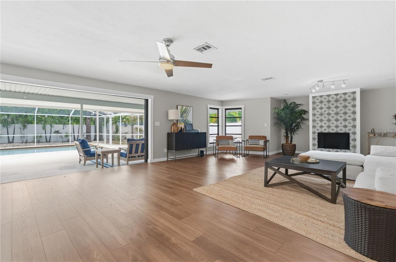 13012 96th Avenue, Seminole, FL 33776 Photo