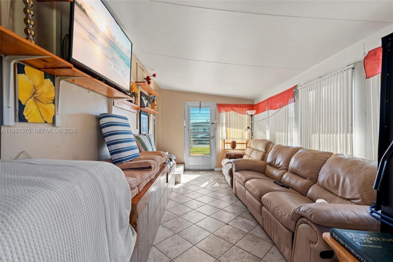 11055 SE Federal Hwy , Hobe Sound, FL 33455 Photo