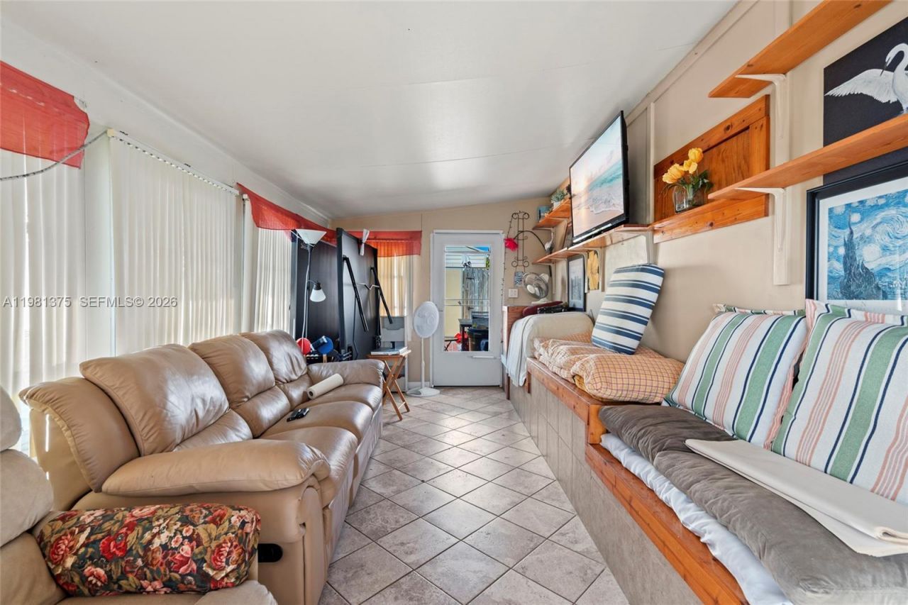 11055 SE Federal Hwy , Hobe Sound, FL 33455 Photo