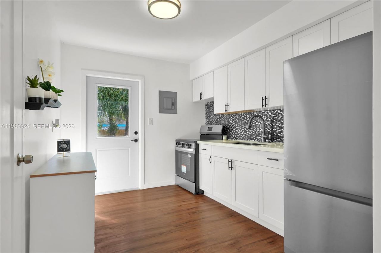 2760 NW 13th Ct , Fort Lauderdale, FL 33311 Photo