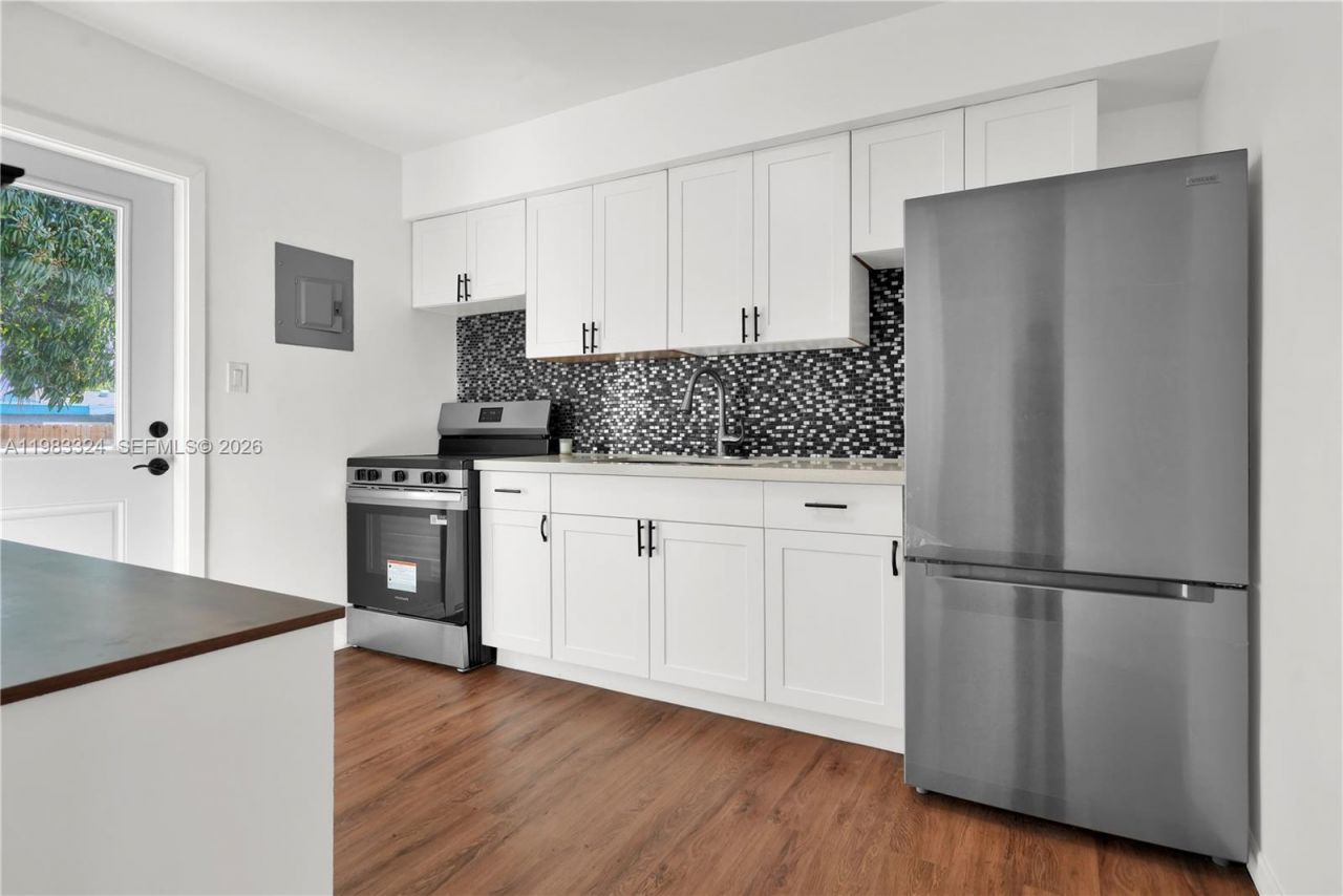 2760 NW 13th Ct , Fort Lauderdale, FL 33311 Photo