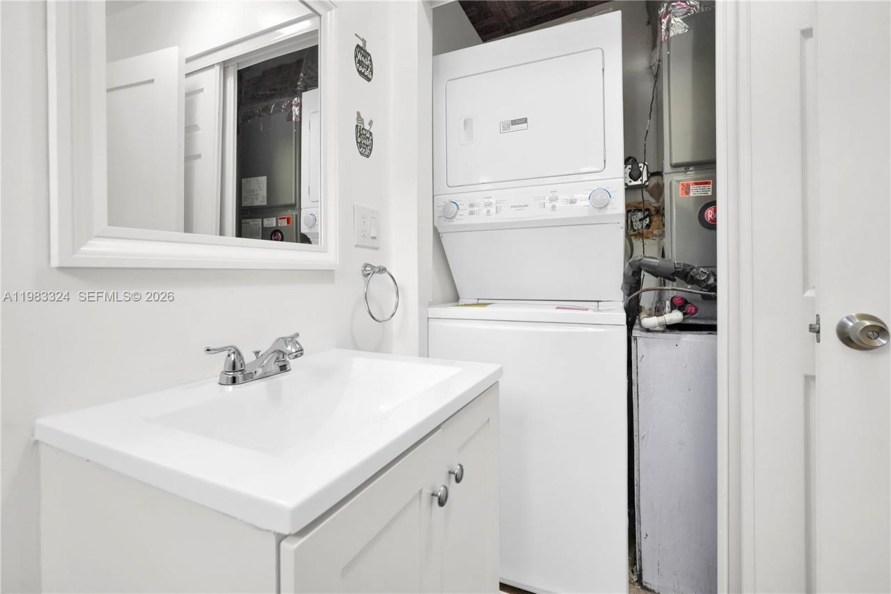 2760 NW 13th Ct , Fort Lauderdale, FL 33311 Photo