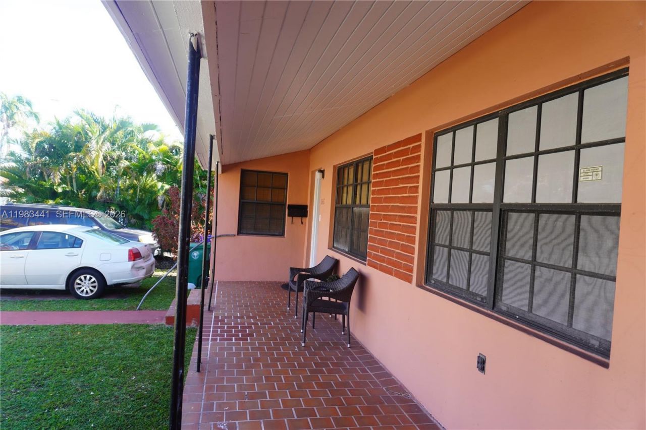 2660 SW 36th Ave, Miami, FL 33133 Photo