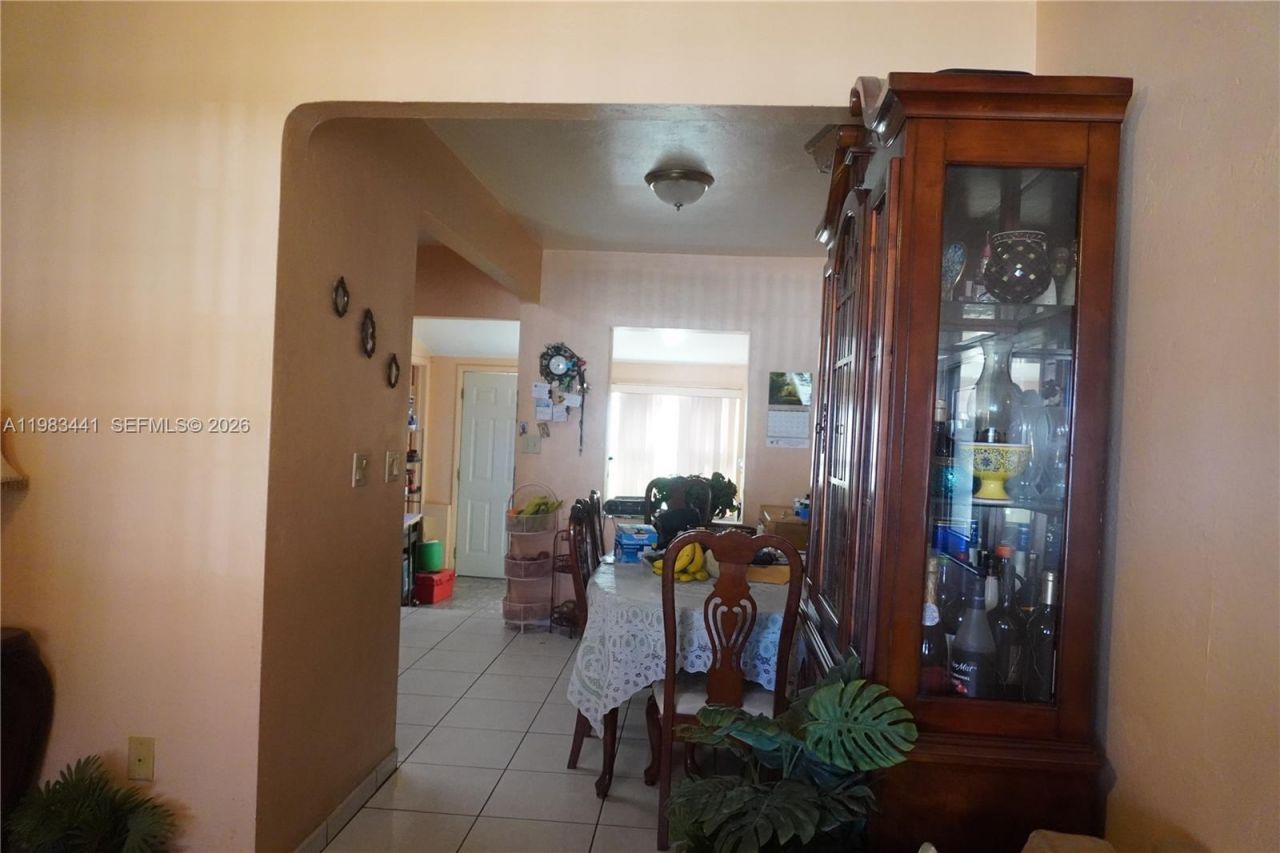 2660 SW 36th Ave, Miami, FL 33133 Photo