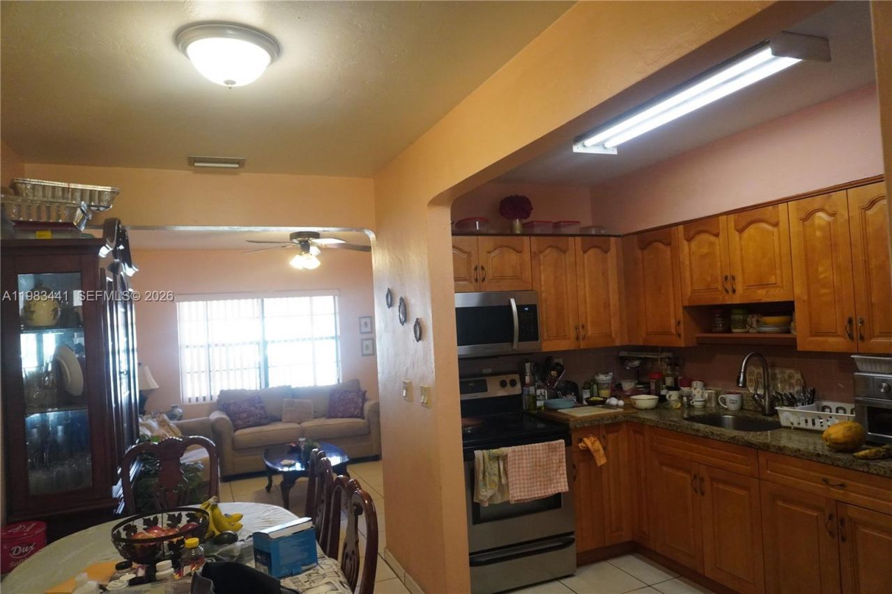 2660 SW 36th Ave, Miami, FL 33133 Photo