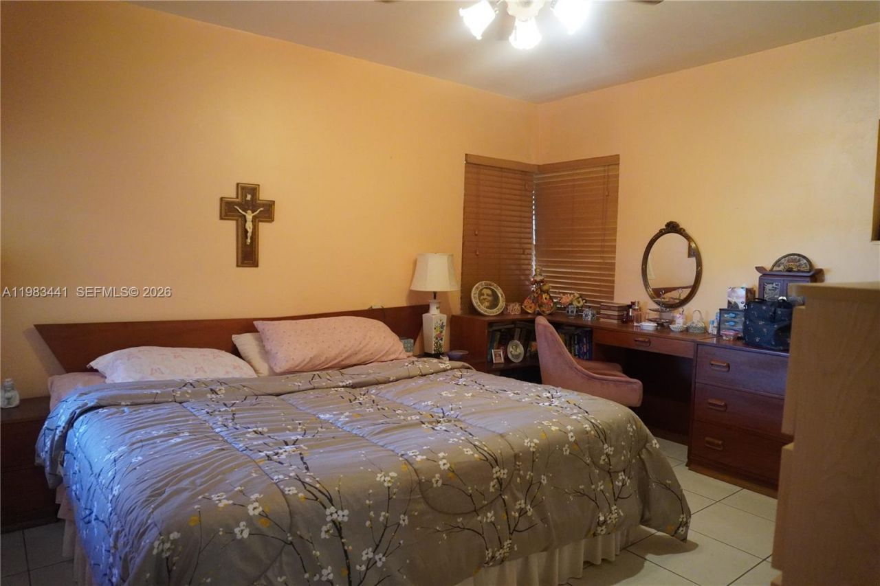 2660 SW 36th Ave, Miami, FL 33133 Photo