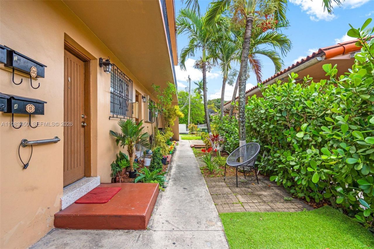 20 W 37th St, Hialeah, FL 33012 Photo