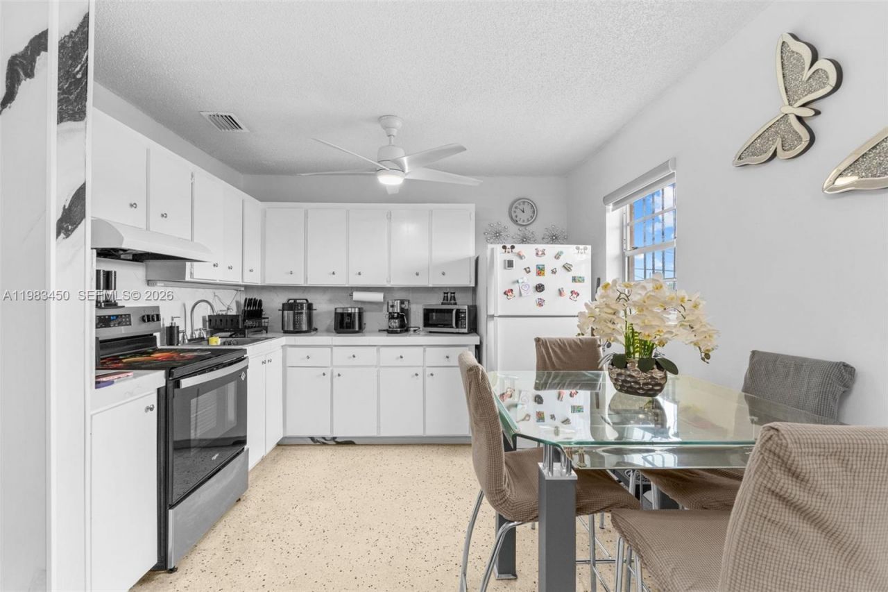 20 W 37th St, Hialeah, FL 33012 Photo