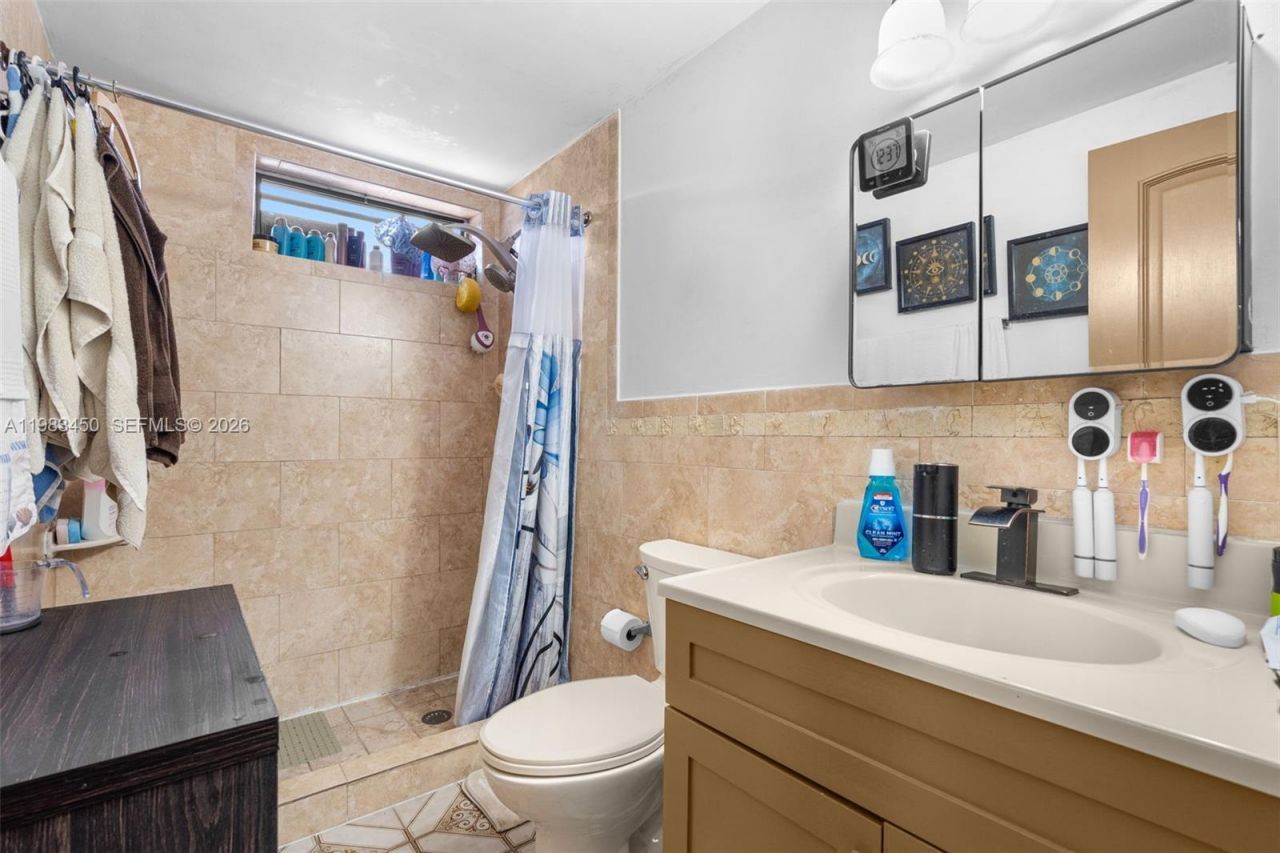 20 W 37th St, Hialeah, FL 33012 Photo