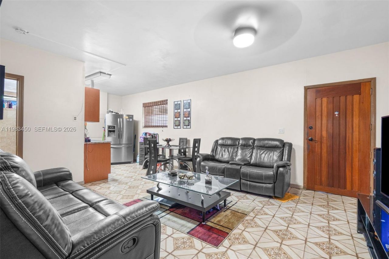 20 W 37th St, Hialeah, FL 33012 Photo