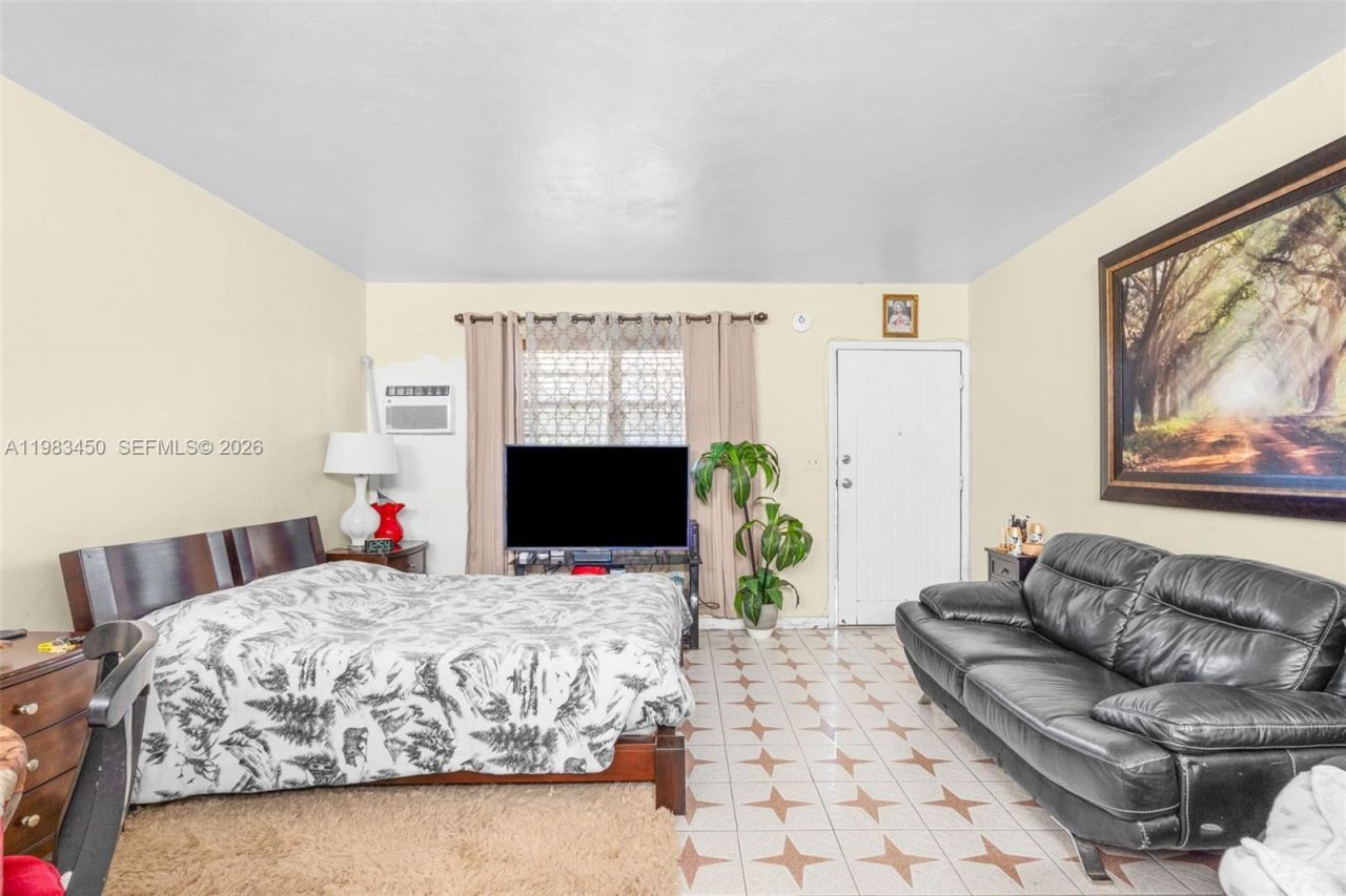 20 W 37th St, Hialeah, FL 33012 Photo