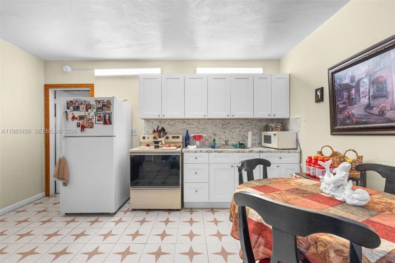 20 W 37th St, Hialeah, FL 33012 Photo