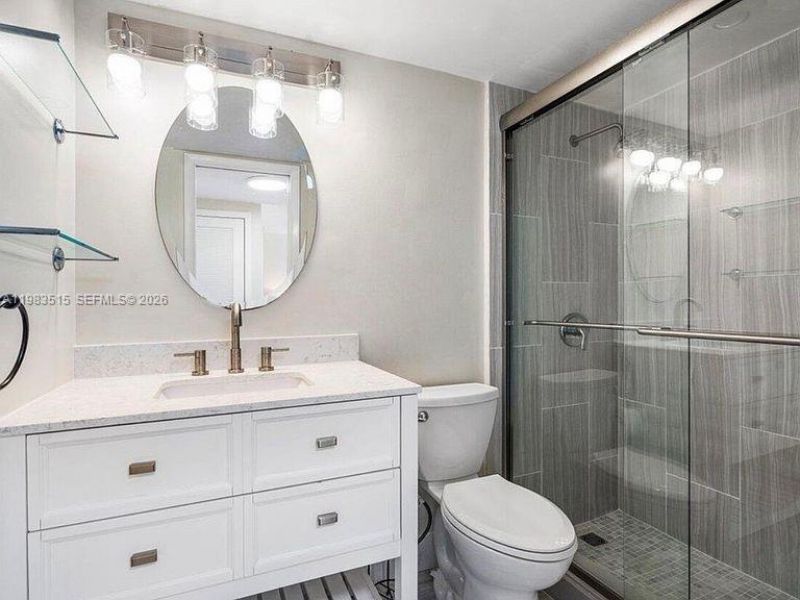 40 Isle Of Venice Dr, Unit 6, Fort Lauderdale, FL 33301 Photo