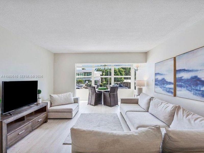 40 Isle Of Venice Dr, Unit 6, Fort Lauderdale, FL 33301 Photo