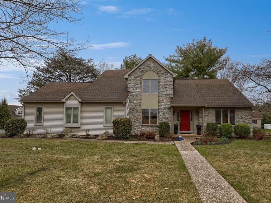 101 Chapel Lane, Brownstown, PA 17508 Main Photo