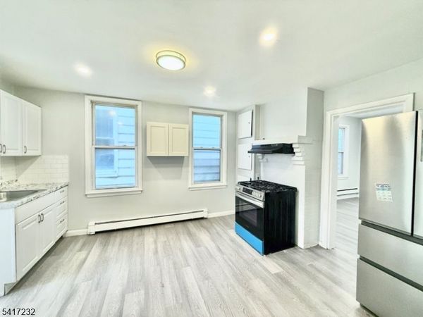 46 Hawkins St, Newark, NJ 07105