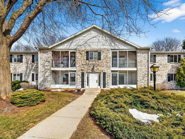 1506 Wheeler Road, Unit H, Madison, WI 53704