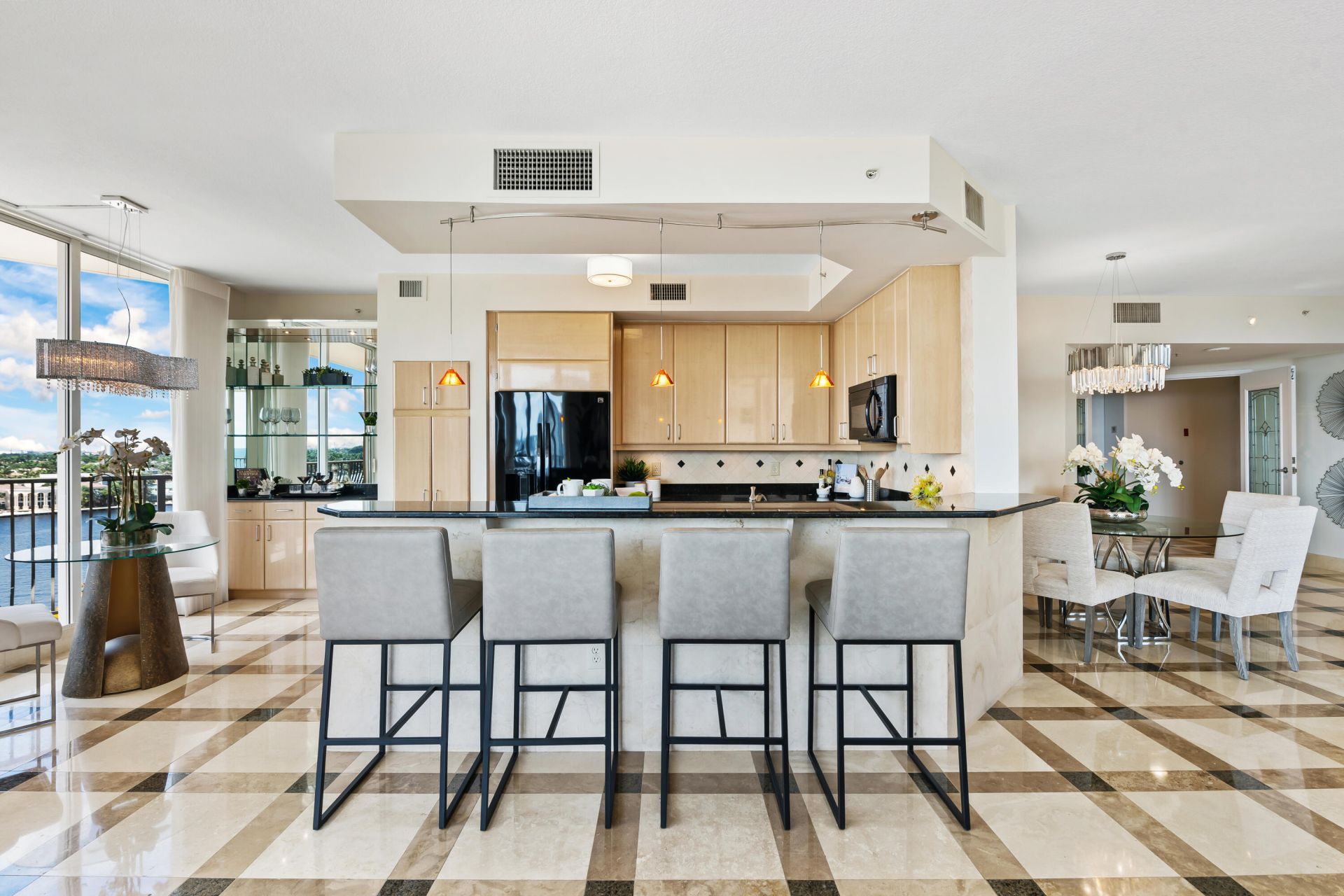 100 S Birch Road, Unit 906, Fort Lauderdale, FL 33316 Photo