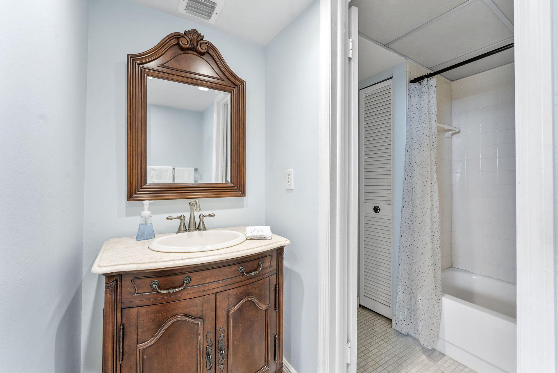 8 N Royal Palm Way, Unit 6040, Boca Raton, FL 33432 Photo