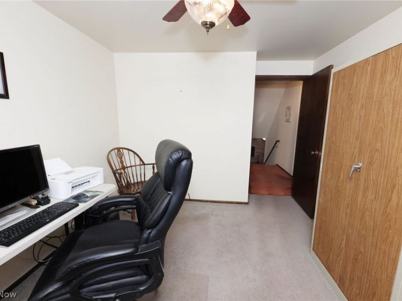 268 Kingsview Drive, Weirton, WV 26062 Photo 22