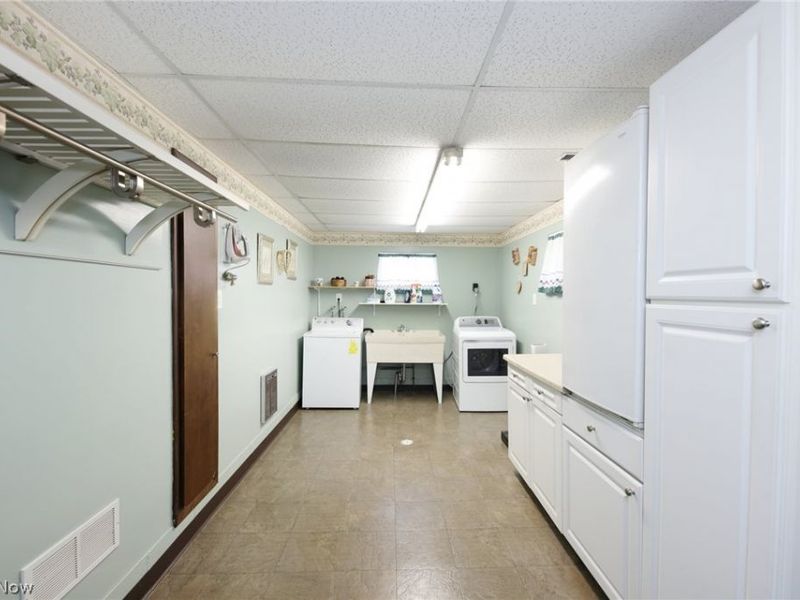 268 Kingsview Drive, Weirton, WV 26062 Photo 29