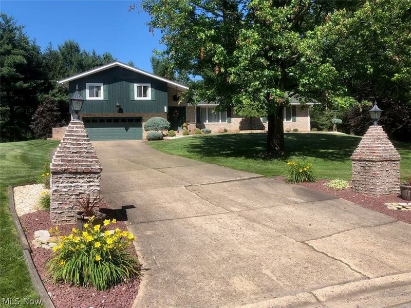 268 Kingsview Drive, Weirton, WV 26062 Photo 41