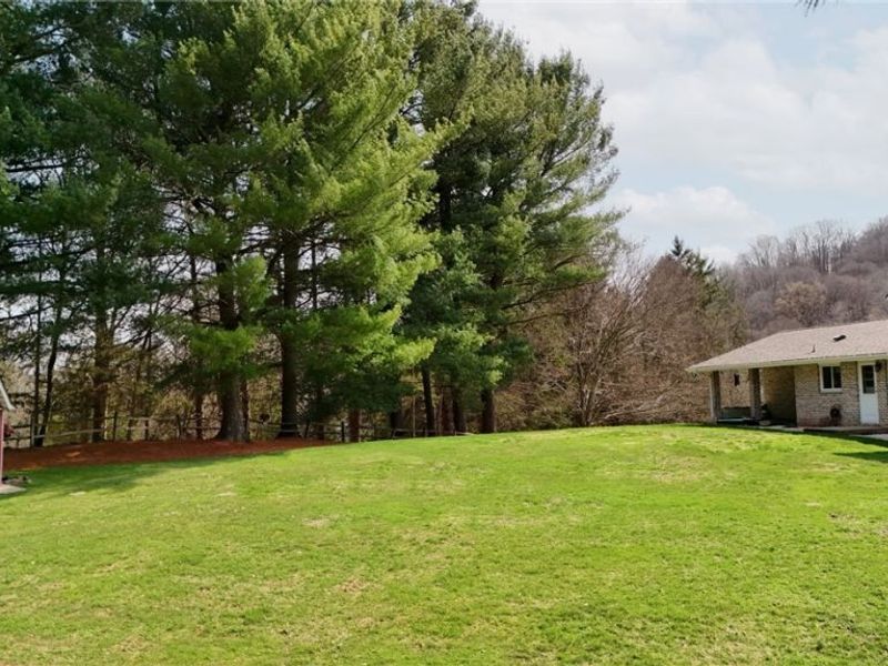 268 Kingsview Drive, Weirton, WV 26062 Photo 42