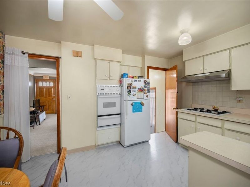 13019 Darlington Avenue, Garfield Heights, OH 44125 Photo 12