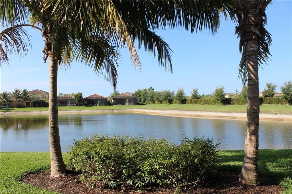 3326 Baltic Dr, Naples, FL 34119 Photo