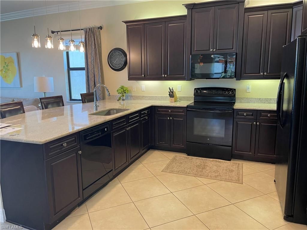 3326 Baltic Dr, Naples, FL 34119 Photo