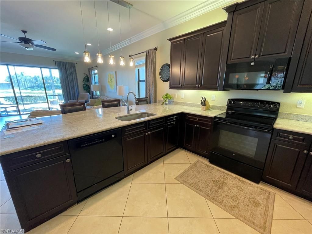 3326 Baltic Dr, Naples, FL 34119 Photo