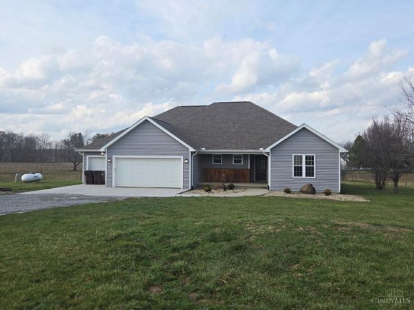 895 Hale Road, Wilmington, OH 45177