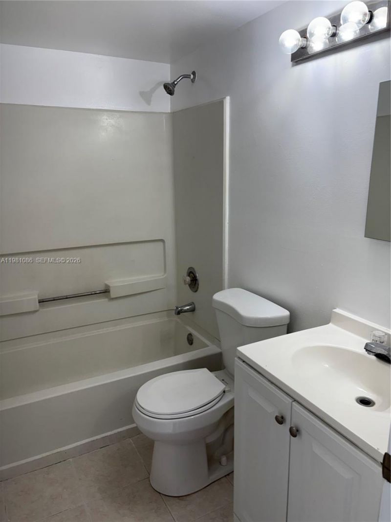 15231 SW 80th St, Unit 615, Miami, FL 33193 Photo
