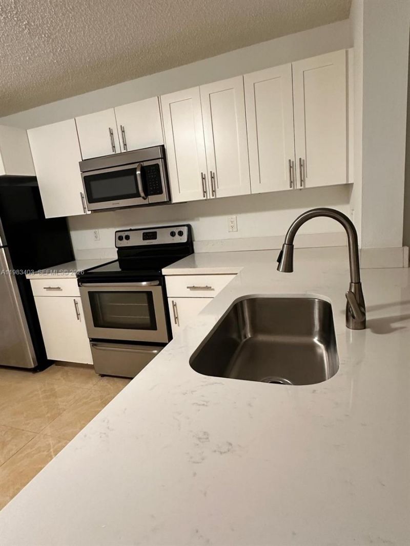 10161 W Sunrise , Unit 104, Plantation, FL 33322 Photo