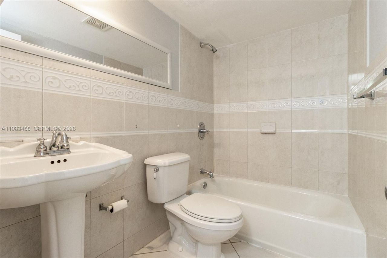 7945 SW 104th St , Unit 106C, Miami, FL 33156 Photo