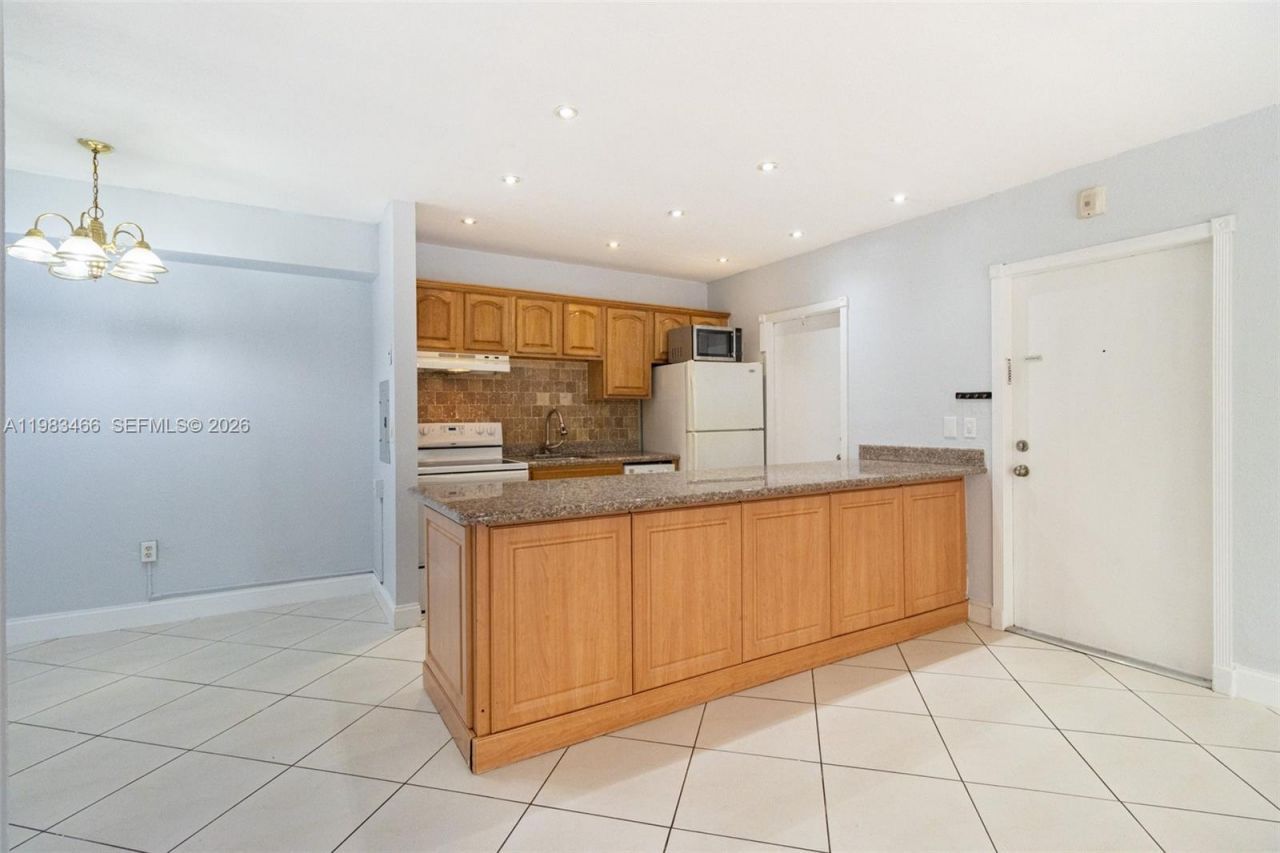 7945 SW 104th St , Unit 106C, Miami, FL 33156 Photo