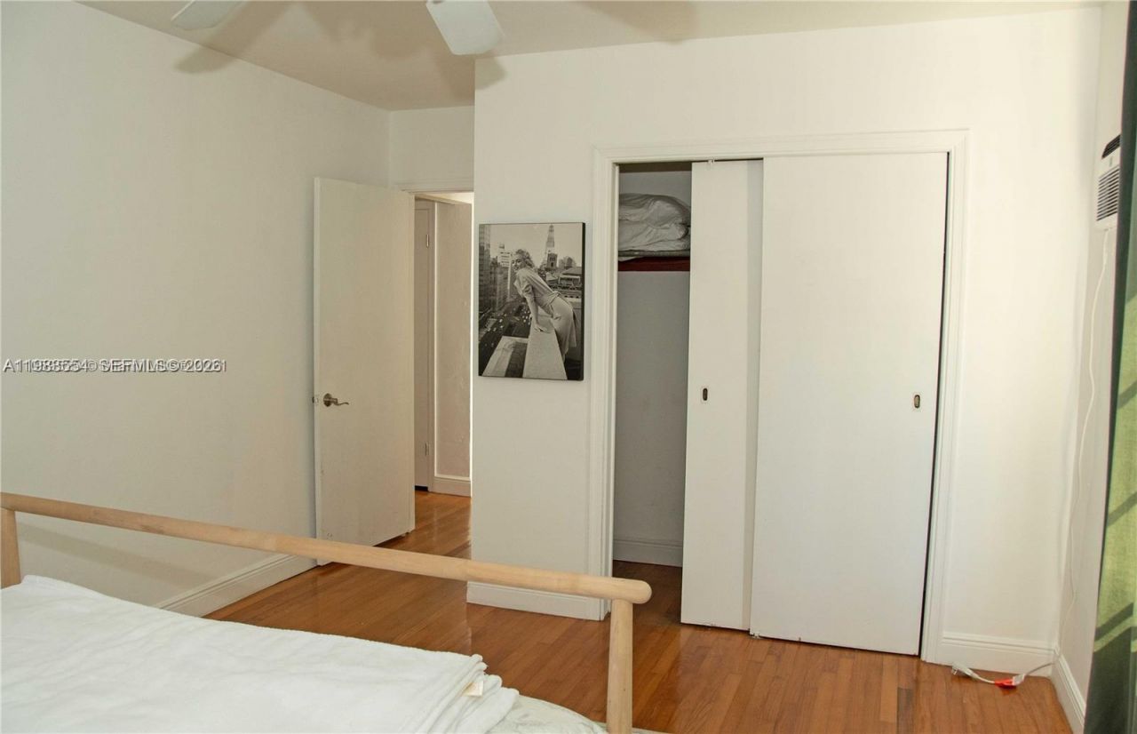 233 Madeira Ave, Unit 1, Coral Gables, FL 33134 Photo