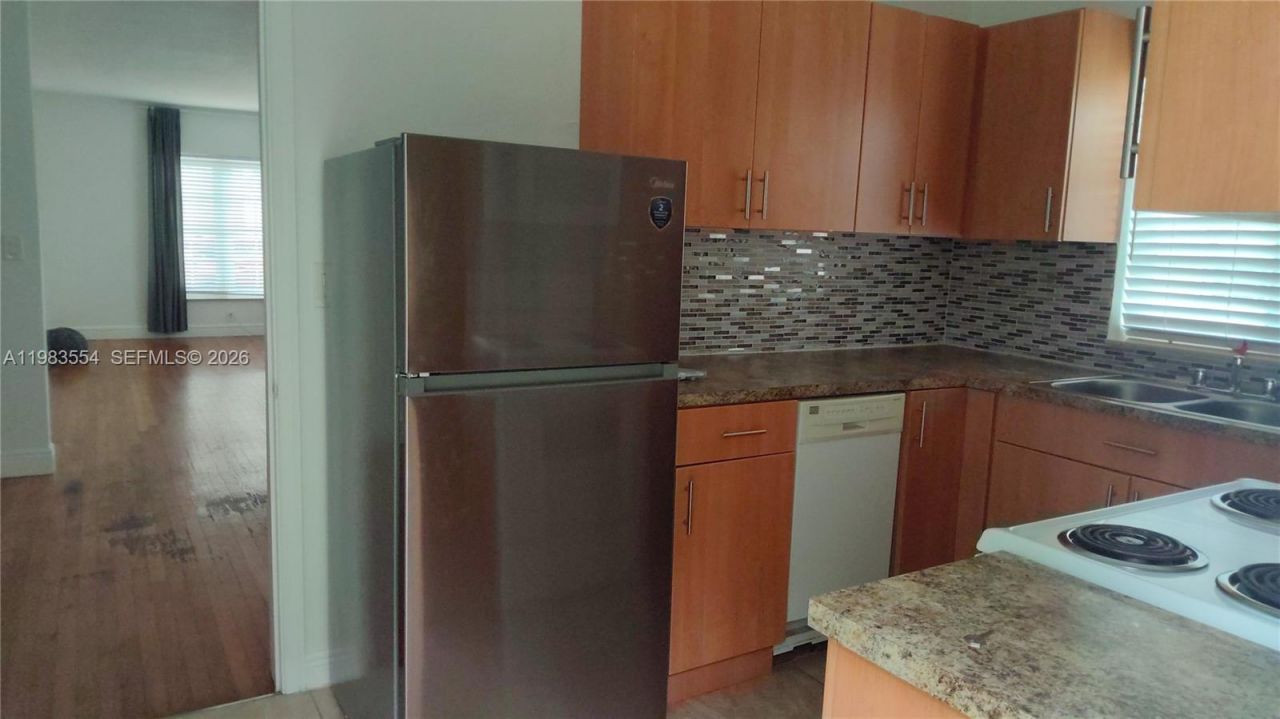 233 Madeira Ave, Unit 1, Coral Gables, FL 33134 Photo