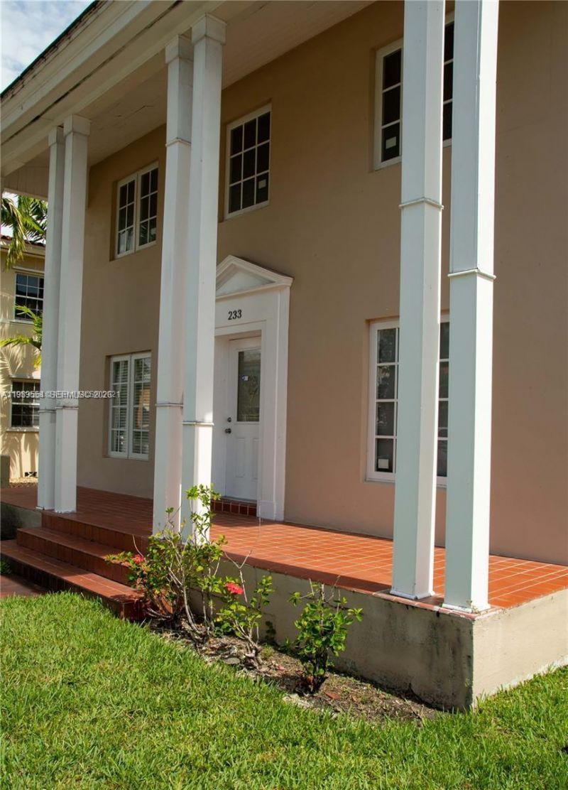 233 Madeira Ave, Unit 1, Coral Gables, FL 33134 Photo