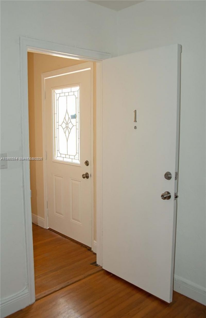 233 Madeira Ave, Unit 1, Coral Gables, FL 33134 Photo